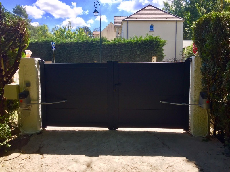 Portail aluminium & entretien jardin